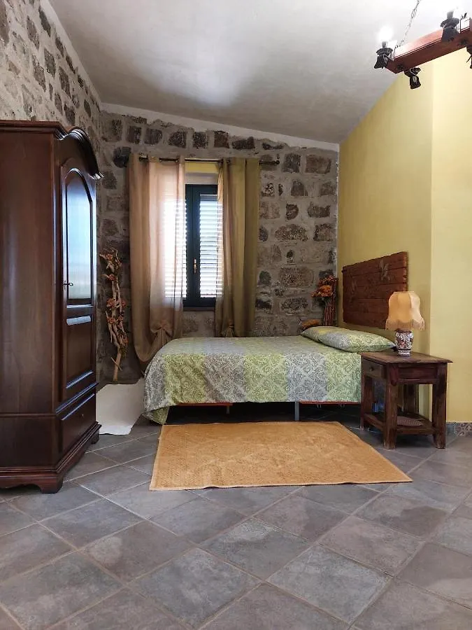 Pinnettu Ghilarza Ferienhaus
