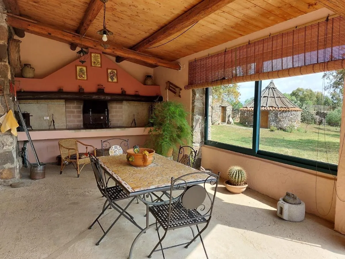 Pinnettu Ghilarza Ferienhaus